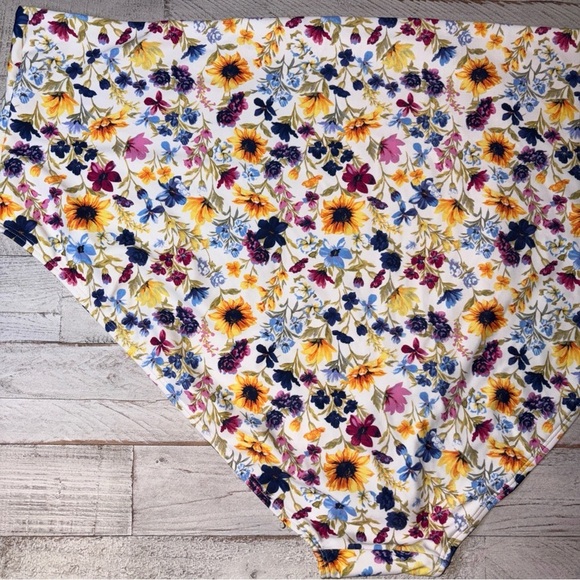 Old Navy Floral Print Swim Bottom High Waist Bikini Bottom Plus Size 4X - Picture 9 of 15